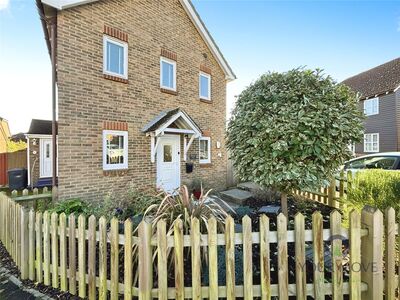 Tom Joyce Close, 1 bedroom Semi Detached House for sale, £250,000