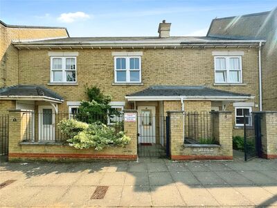 Coriander Drive, 2 bedroom Mid Terrace House to rent, £1,450 pcm