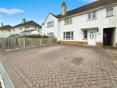 3 bedroom Mid Terrace House for sale