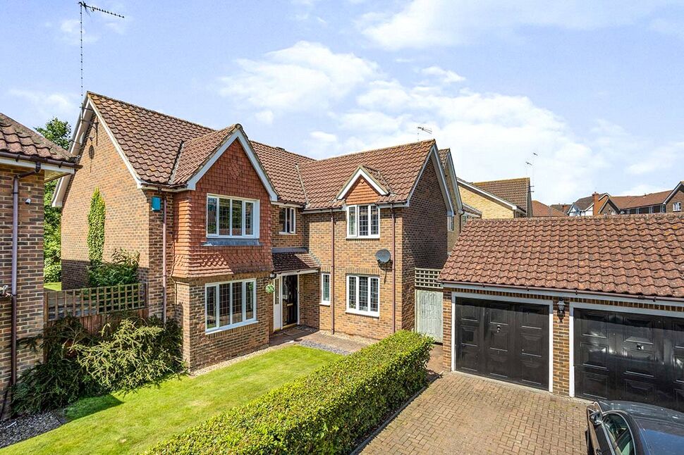 5 bedroom Detached House for sale