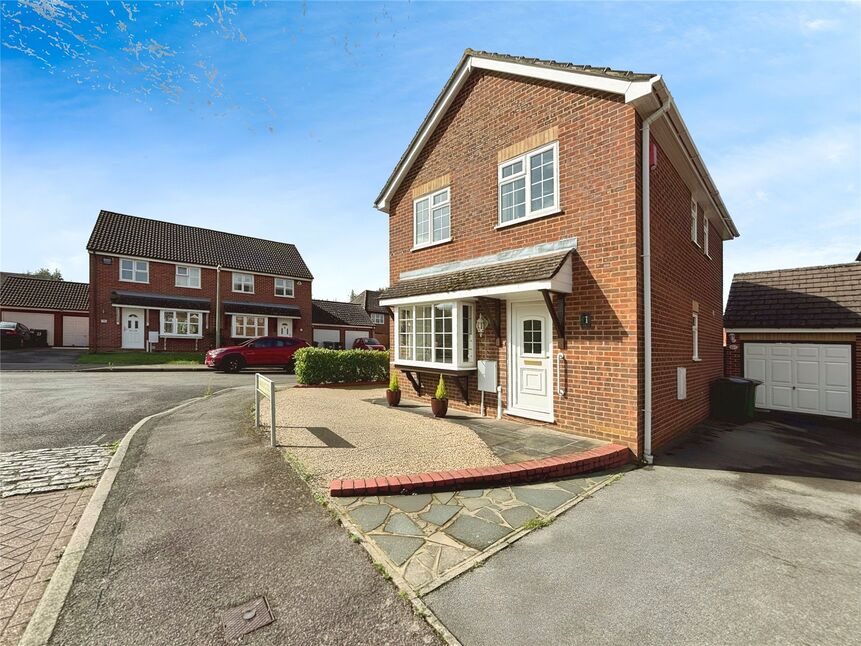 Main image of 3 bedroom Detached House for sale, Saddlers Close, Weavering, Kent, ME14