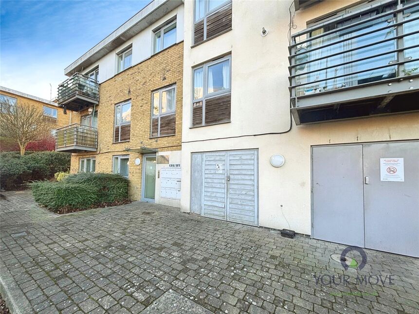 Main image of 1 bedroom  Flat for sale, Stafford Gardens, Maidstone, Kent, ME15