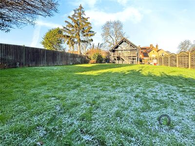 Mill Street, 3 bedroom Detached House for sale, £800,000