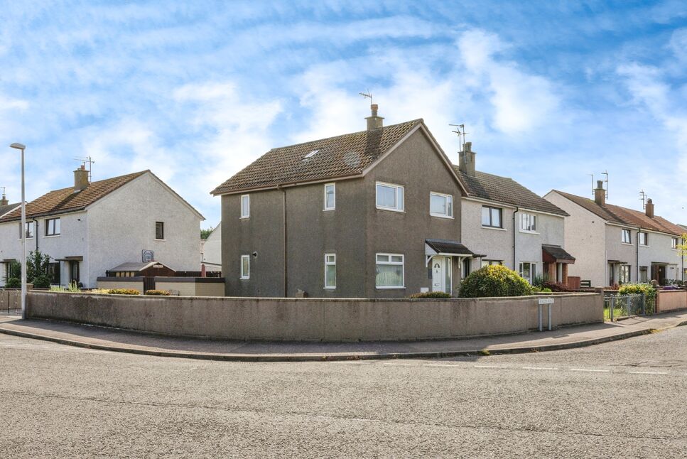 3 bedroom End Terrace House for sale