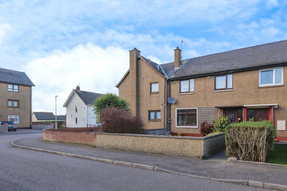 Main image of 2 bedroom Mid Terrace House for sale, York Terrace, Montrose, Angus, DD10