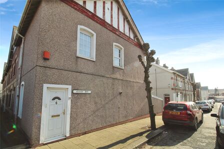 3 bedroom End Terrace House for sale