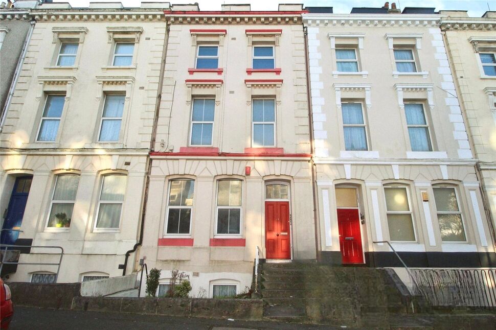 Main image of 2 bedroom  Flat for sale, Gascoyne Place, Plymouth, Devon, PL4