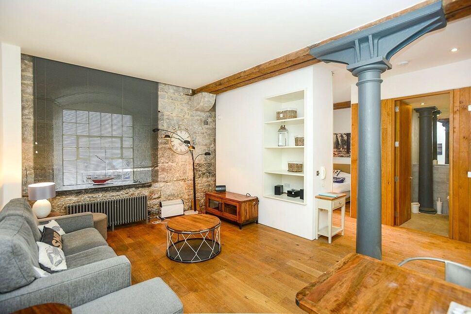 Main image of 1 bedroom  Flat for sale, Royal William Yard, Plymouth, Devon, PL1