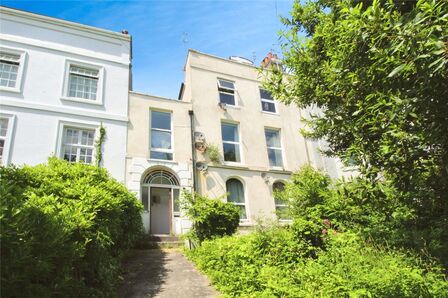 Gascoyne Place, 3 bedroom  Flat to rent, £1,150 pcm