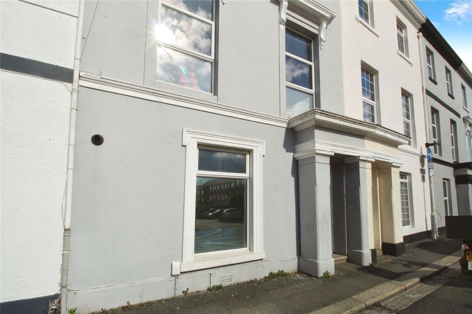 Main image of 1 bedroom  Flat to rent, Clifton Place, Plymouth, Devon, PL4