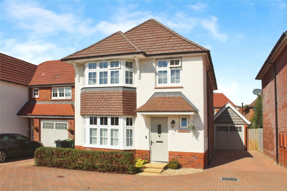 Main image of 4 bedroom Detached House for sale, Kestrel Close, Kingsteignton, Devon, TQ12