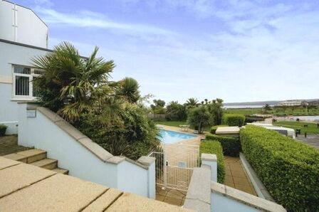 Alta Vista Road, 1 bedroom  Flat for sale, £160,000