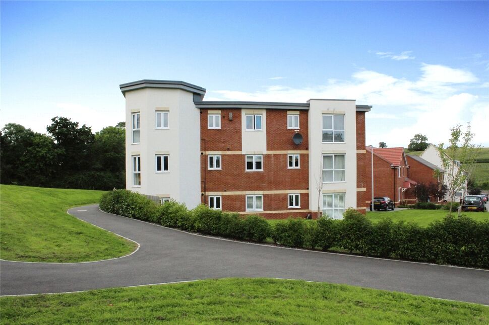 Main image of 1 bedroom  Flat for sale, Chicory Close, Newton Abbot, Devon, TQ12