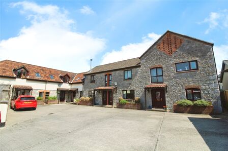 Fore Street, 3 bedroom Mid Terrace House for sale, £240,000