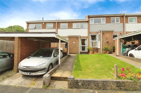 Kiln Orchard, 3 bedroom Mid Terrace House for sale, £240,000