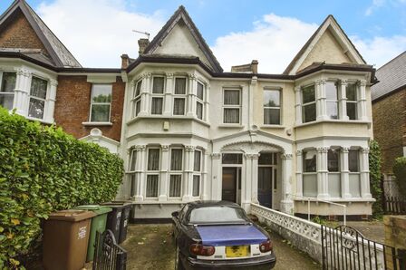 Inchmery Road, 4 bedroom Mid Terrace House for sale, £1,100,000