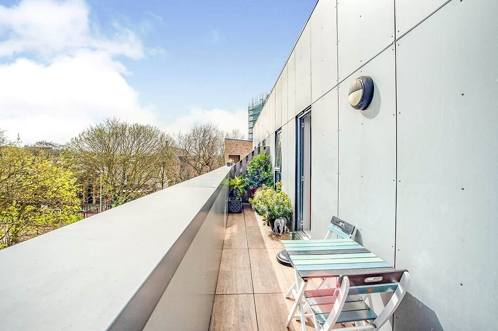 Main image of 1 bedroom  Flat for sale, Reaston Street, London, SE14