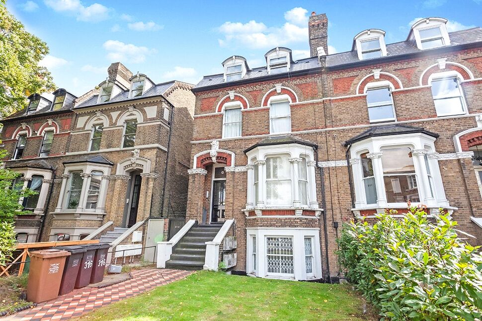 Main image of 2 bedroom  Flat for sale, Queens Road, London, SE14