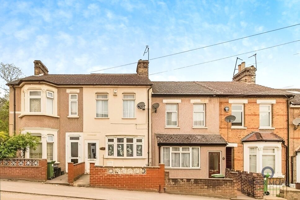 Main image of 5 bedroom Mid Terrace House to rent, Gordon Road, Belvedere, DA17