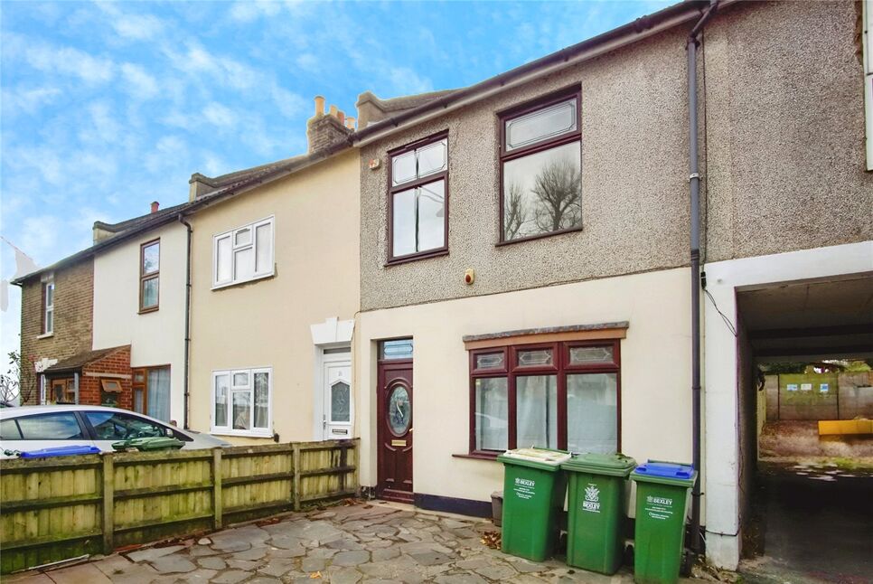 Main image of 3 bedroom Mid Terrace House to rent, West Street, Erith, DA8