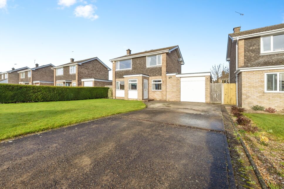 Main image of 4 bedroom Detached House for sale, Chelmer Close, Lincoln, Lincolnshire, LN6