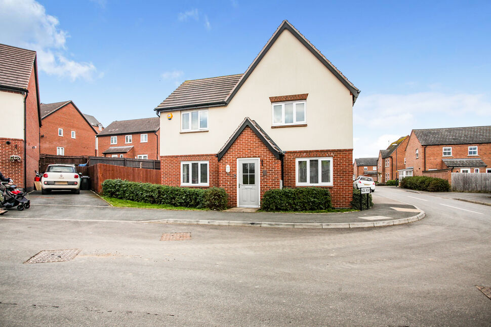 4 bedroom Detached House for sale, Hazel Road, Nuneaton, CV10 £265,000