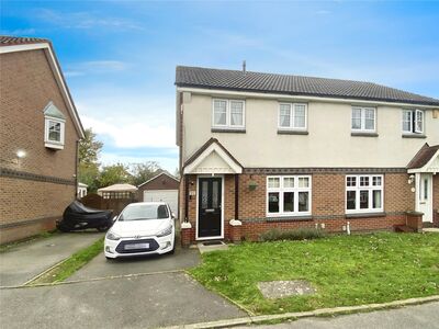 Rivermead, 3 bedroom Semi Detached House for sale, £250,000