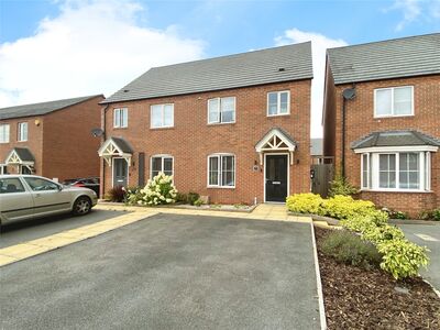 Harvest Way, 3 bedroom Semi Detached House for sale, £260,000