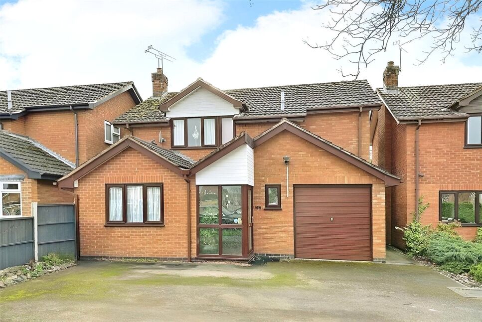 Main image of 4 bedroom Detached House for sale, Weddington Road, Nuneaton, Warwickshire, CV10