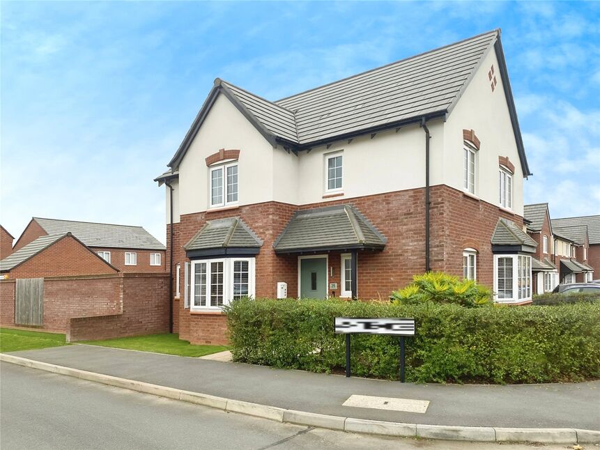 Main image of 4 bedroom Detached House for sale, Ashtree Close, Nuneaton, Warwickshire, CV11