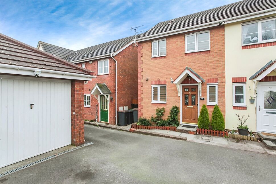 Main image of 2 bedroom End Terrace House for sale, Ryders Hill Crescent, Nuneaton, Warwickshire, CV10