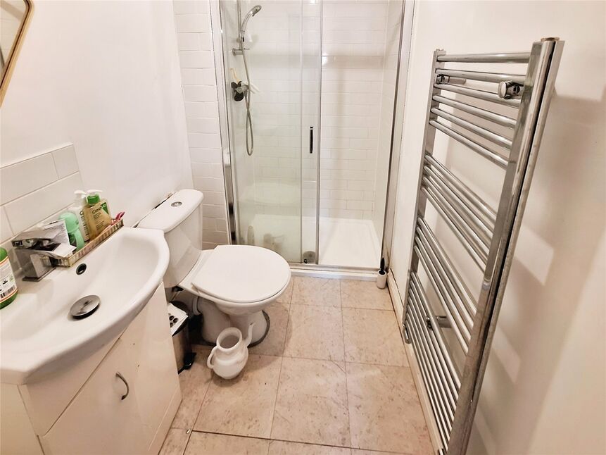 En-Suite Shower