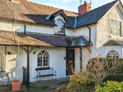 Hand Terrace, 2 bedroom Mid Terrace House for sale, £220,000