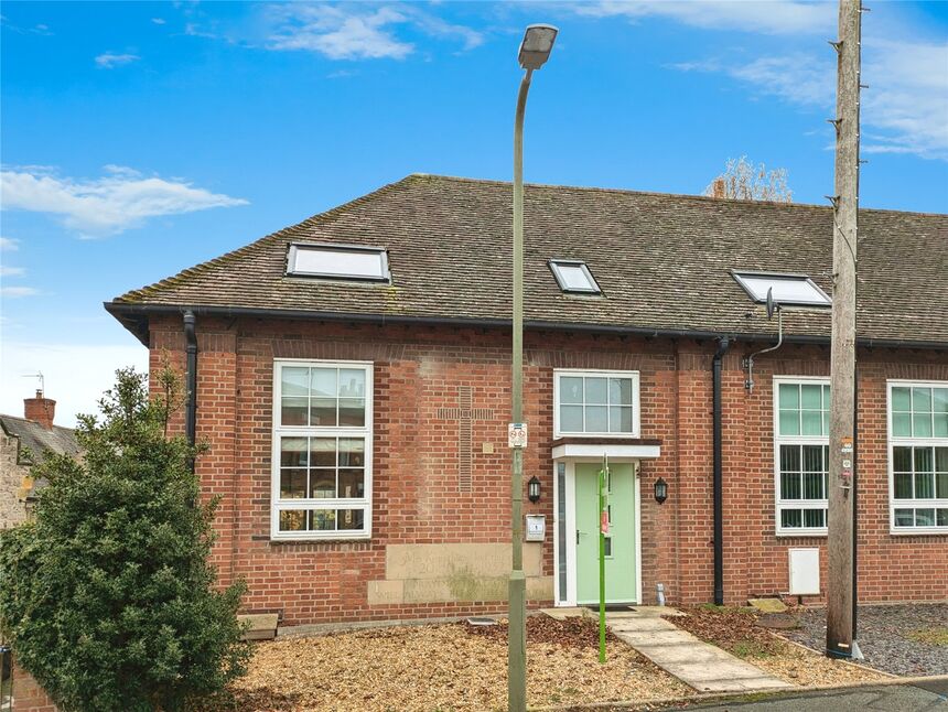 Main image of 2 bedroom Mid Terrace House to rent, Park Avenue, Oswestry, Shropshire, SY11