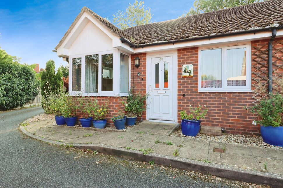 Main image of 2 bedroom End Terrace Bungalow for sale, Beresford Gardens, Oswestry, Shropshire, SY11