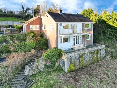 Llynclys, 3 bedroom Detached House for sale, £465,000