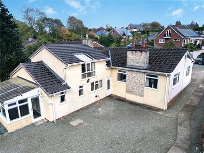 Penygarreg Lane, 3 bedroom Detached Bungalow for sale, £345,000