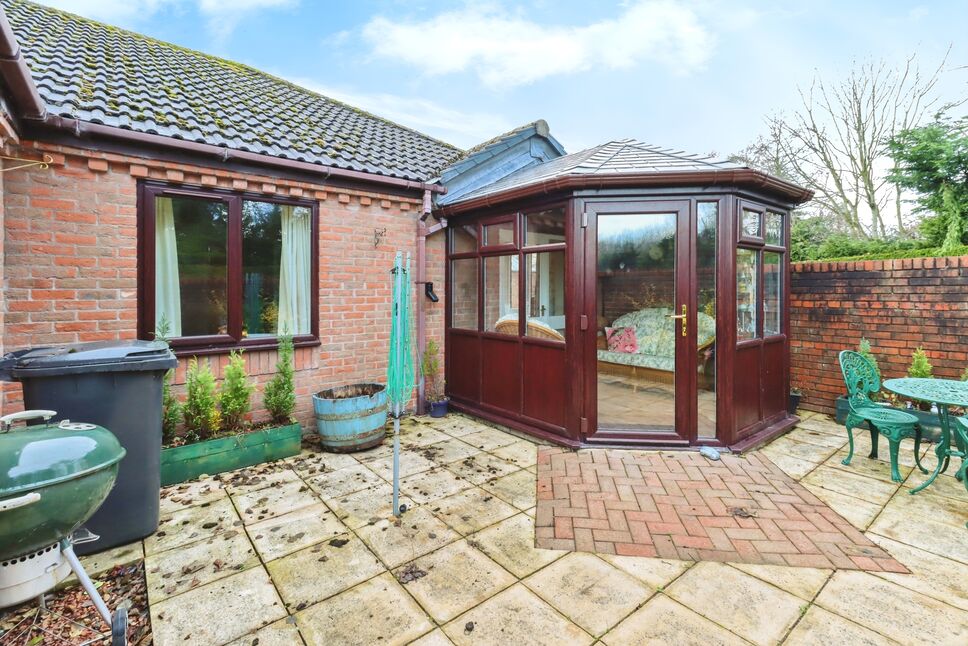 Main image of 2 bedroom Semi Detached Bungalow for sale, Meadowbrook Court, Twmpath Lane, Oswestry, SY10