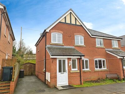 3 bedroom Semi Detached House to rent