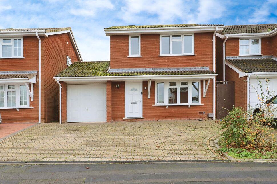 Main image of 3 bedroom Detached House for sale, Stokesay Avenue, Perton Wolverhampton, Staffordshire, WV6