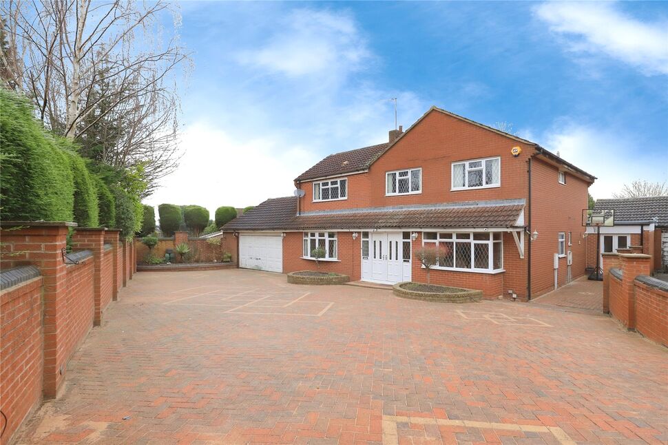 Main image of 5 bedroom Detached House for sale, Tintagel Close, Perton  Wolverhampton, Staffordshire, WV6