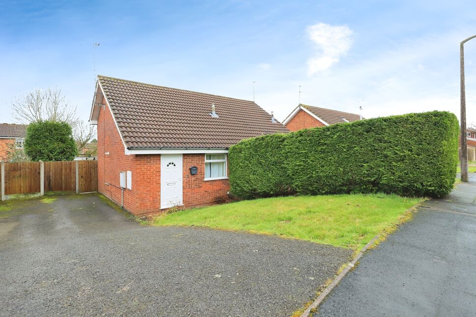 Main image of 1 bedroom Semi Detached Bungalow for sale, Grasmere Avenue, Perton, Staffordshire, WV6