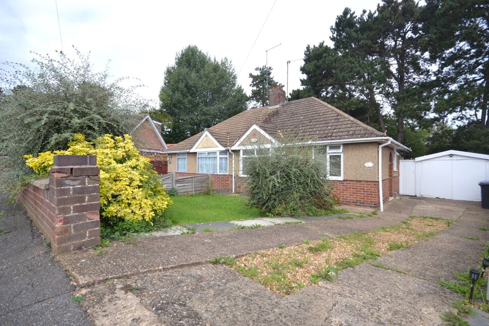 2 bedroom Semi Detached Bungalow to rent