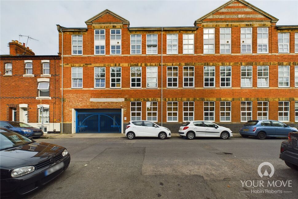 Main image of 2 bedroom  Flat for sale, Talbot Road, Abington, Northampton, Northamptonshire, NN1