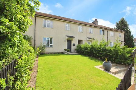 The Knapp Close, 3 bedroom Mid Terrace House for sale, £280,000