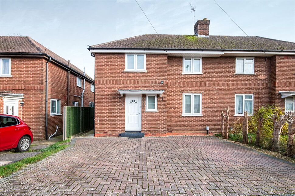 Main image of 3 bedroom End Terrace House for sale, Sandys Road, Basingstoke, Hampshire, RG22