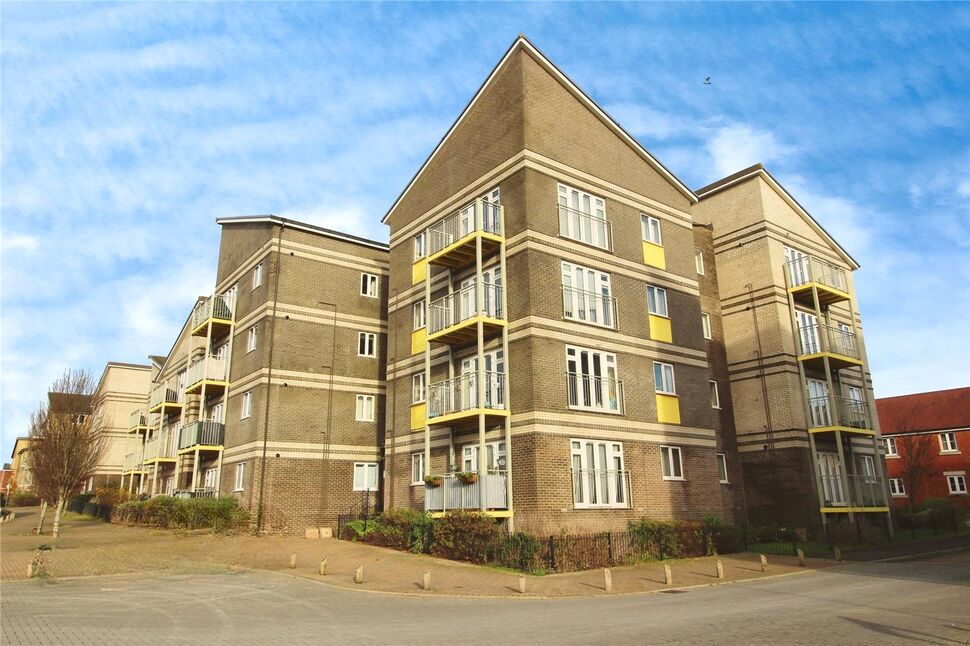 Main image of 2 bedroom  Flat for sale, Saddle Way, Andover, Hampshire, SP11