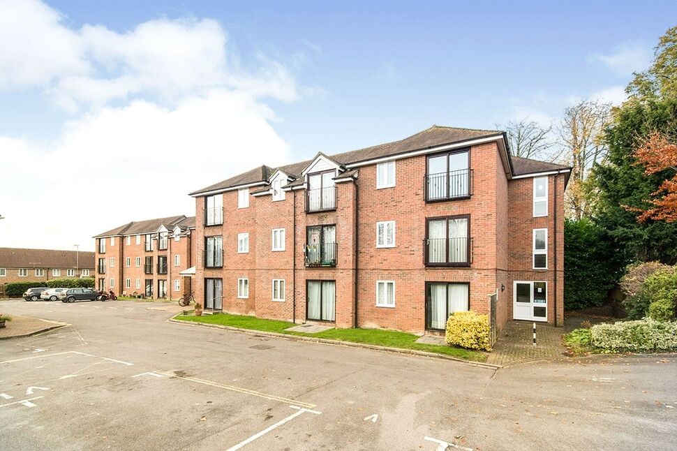 Main image of 1 bedroom  Flat for sale, Woodlands Way, Andover, Hampshire, SP10