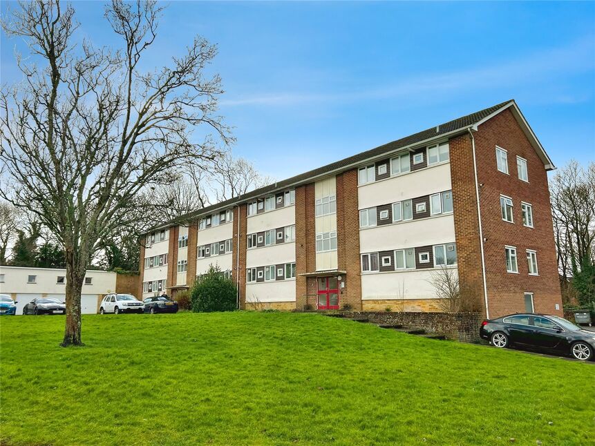 Main image of 2 bedroom  Flat for sale, Shepherds Row, Andover, Hampshire, SP10