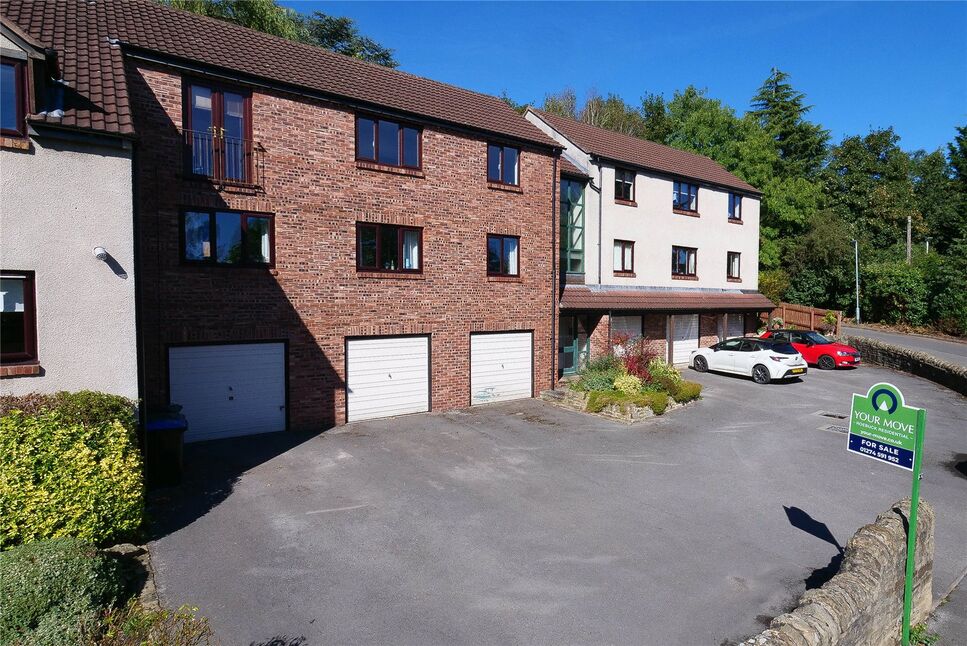 Main image of 2 bedroom  Flat for sale, Ridgewood Close, Baildon, West Yorkshire, BD17